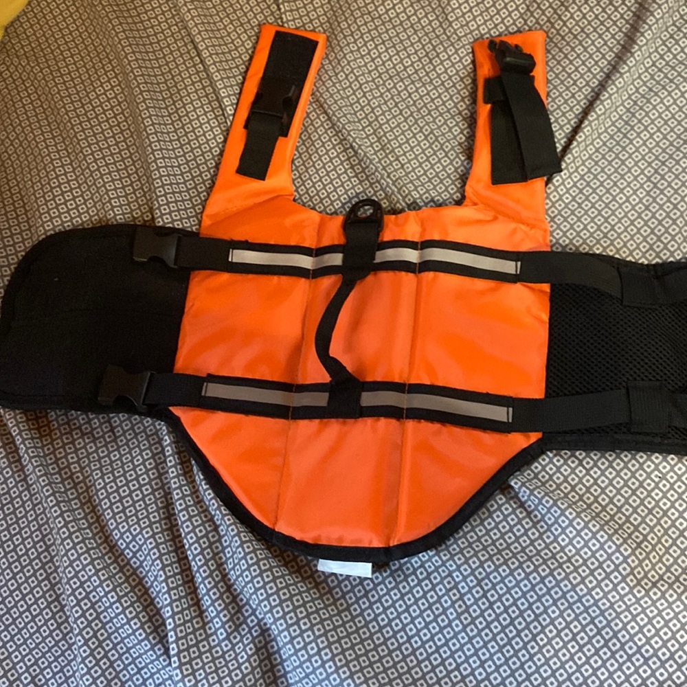 Dog life vest